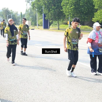 Runner Photo 6943841