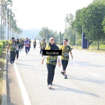 Runner Photo 6943844