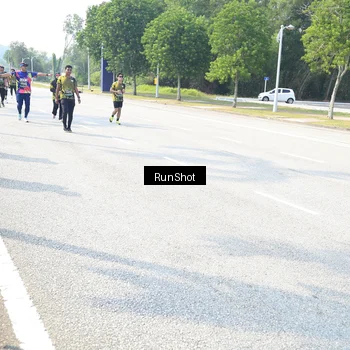 Runner Photo 6943871