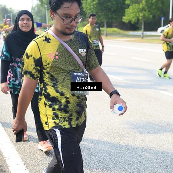 Runner Photo 6943896