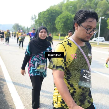 Runner Photo 6943898