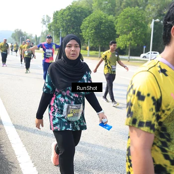 Runner Photo 6943901