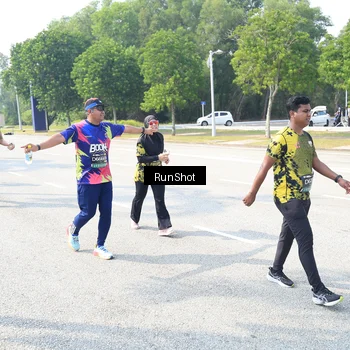 Runner Photo 6943917