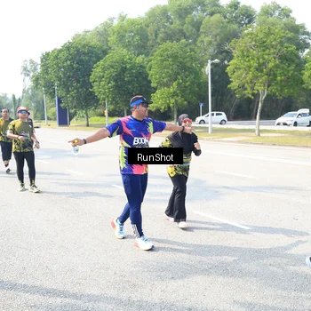 Runner Photo 6943923