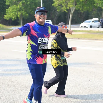 Runner Photo 6943925