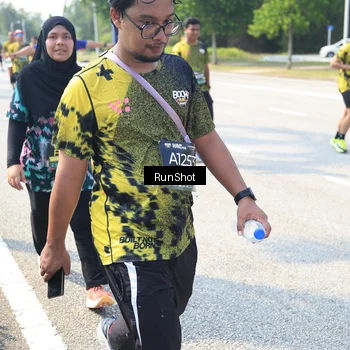 Runner Photo 6943935