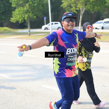 Runner Photo 6943947