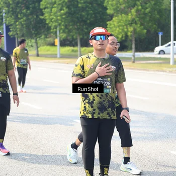 Runner Photo 6943951