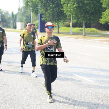 Runner Photo 6943952