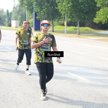 Runner Photo 6943962