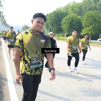 Runner Photo 6943976