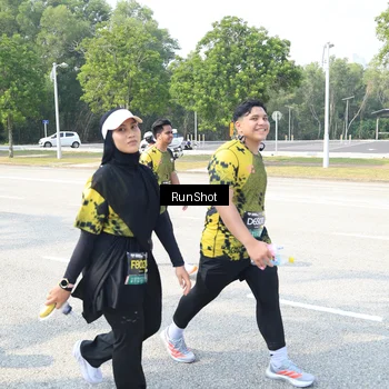 Runner Photo 6943990
