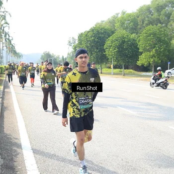Runner Photo 6943994