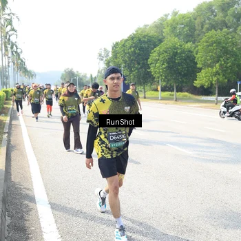 Runner Photo 6943996
