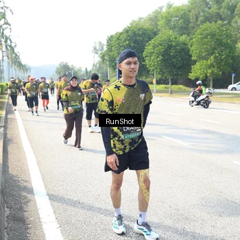 Runner Photo 6943998
