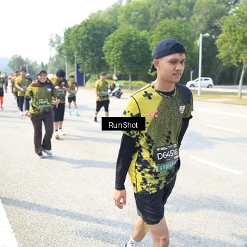 Runner Photo 6944005