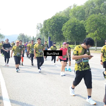 Runner Photo 6944026