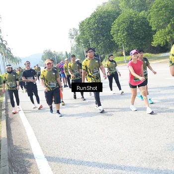 Runner Photo 6944027