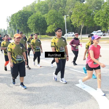 Runner Photo 6944032