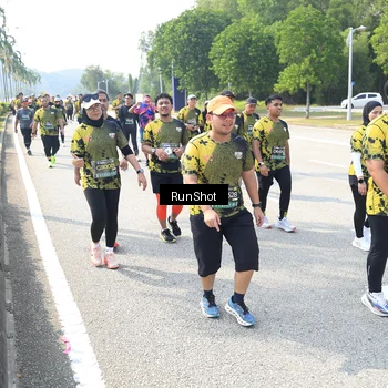 Runner Photo 6944037