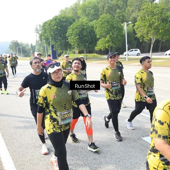 Runner Photo 6944045