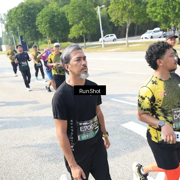 Runner Photo 6944054