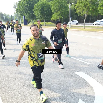 Runner Photo 6944075