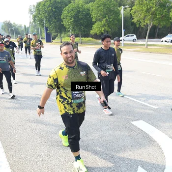 Runner Photo 6944079