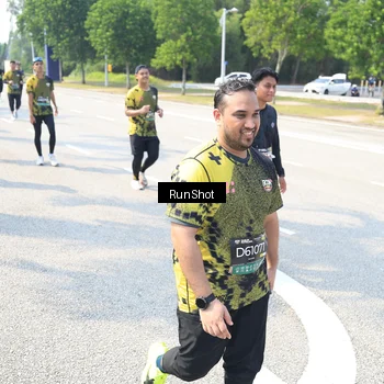 Runner Photo 6944085