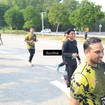 Runner Photo 6944088