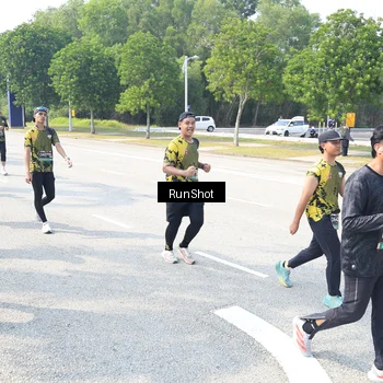 Runner Photo 6944091