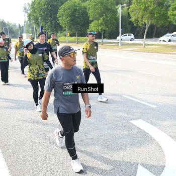 Runner Photo 6944102
