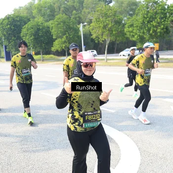 Runner Photo 6944133