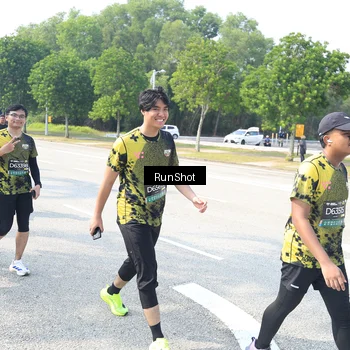 Runner Photo 6944140
