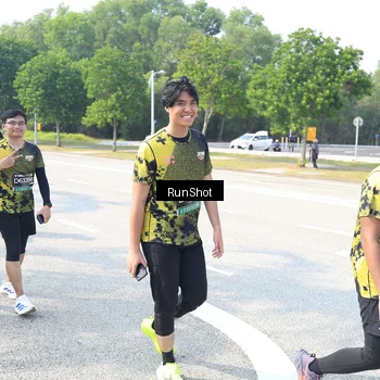 Runner Photo 6944142