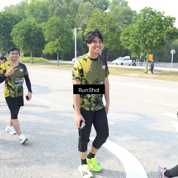 Runner Photo 6944144