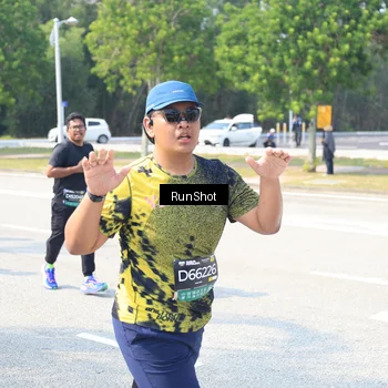 Runner Photo 6944168