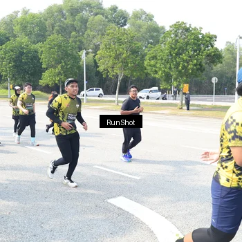 Runner Photo 6944173