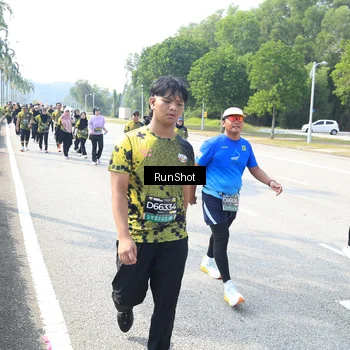 Runner Photo 6944214