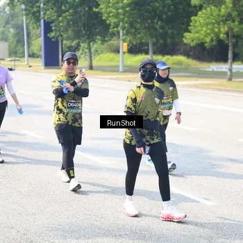 Runner Photo 6944223