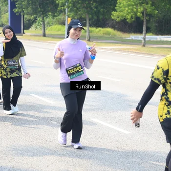 Runner Photo 6944240