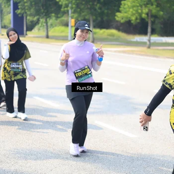 Runner Photo 6944241