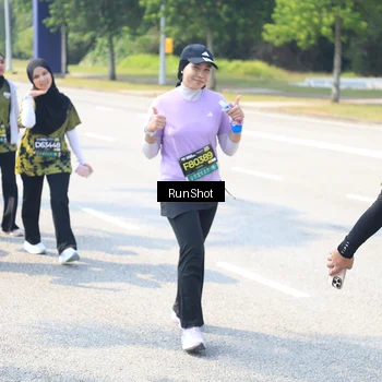 Runner Photo 6944242