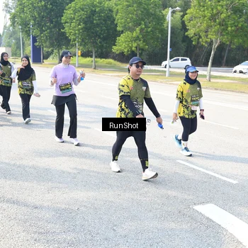 Runner Photo 6944253