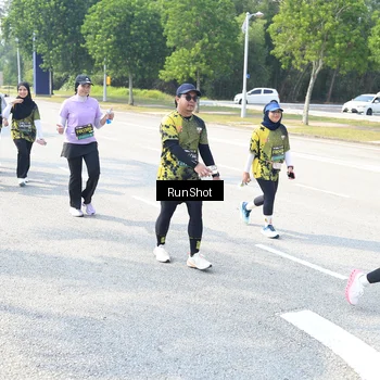 Runner Photo 6944260