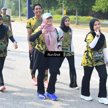 Runner Photo 6944261