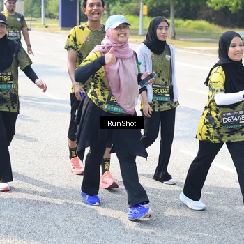 Runner Photo 6944263