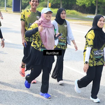 Runner Photo 6944271