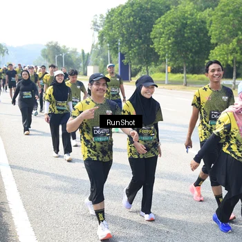 Runner Photo 6944282