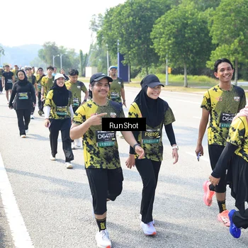 Runner Photo 6944288